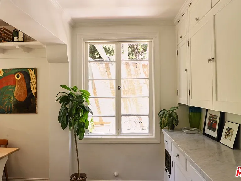 8012 Lark Ln — Photo 11