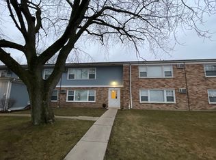 30 Rocky Way APT 2, Montgomery, IL 60538