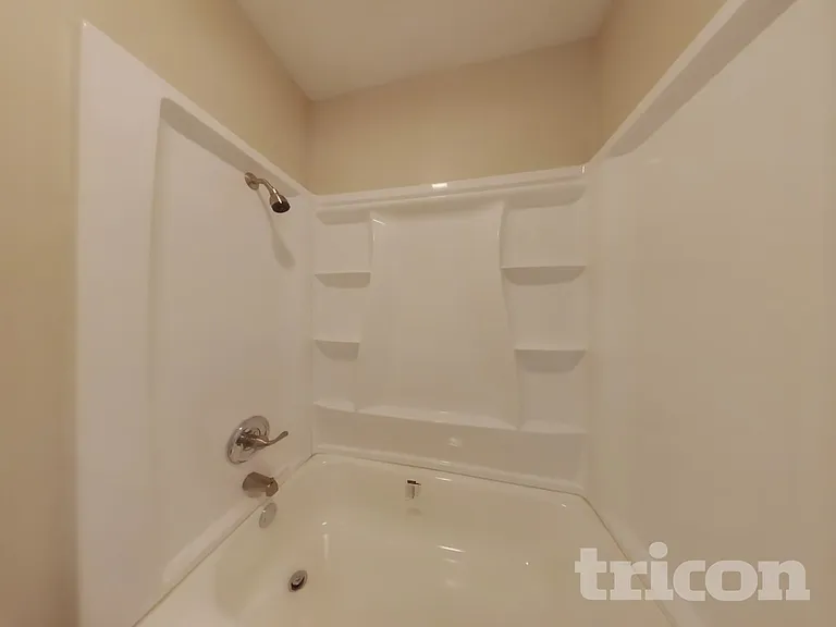 7527 Ledgebrook Dr — Photo 11