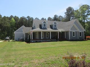 141 W Mobile Rd, Harbinger, NC 27941