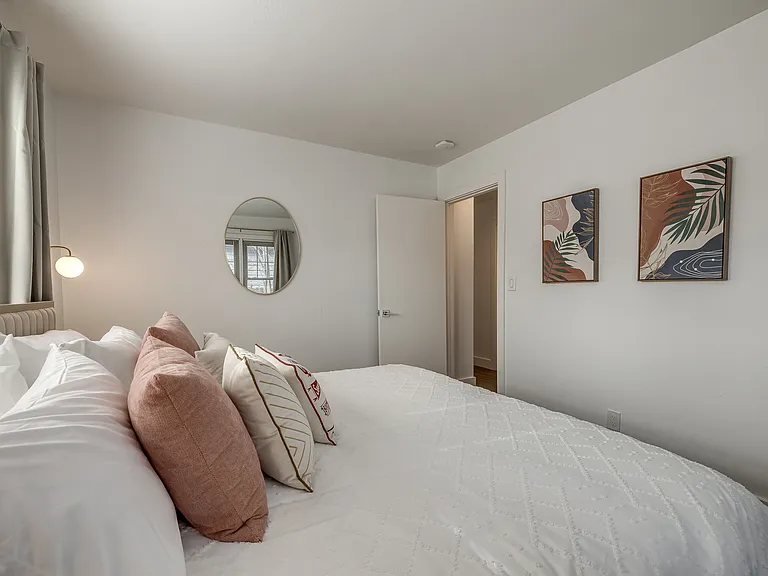 1111 W Comanche St — Photo 12