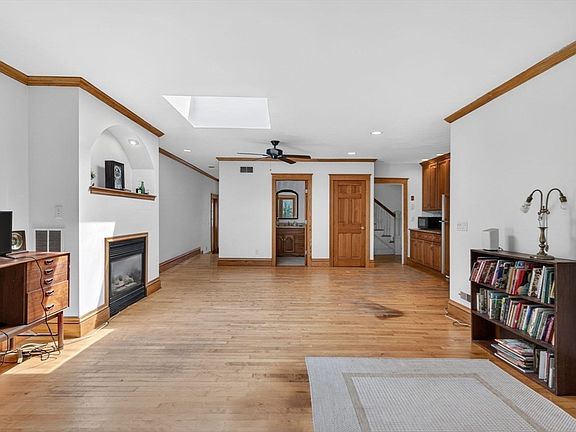 5th image of 47 Millett Rd