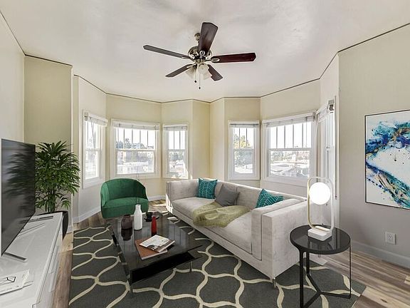 3rd image of 500 Zorah St Unit 11