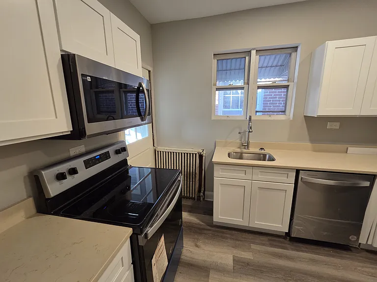 228 N Saint Cloud St — Photo 7