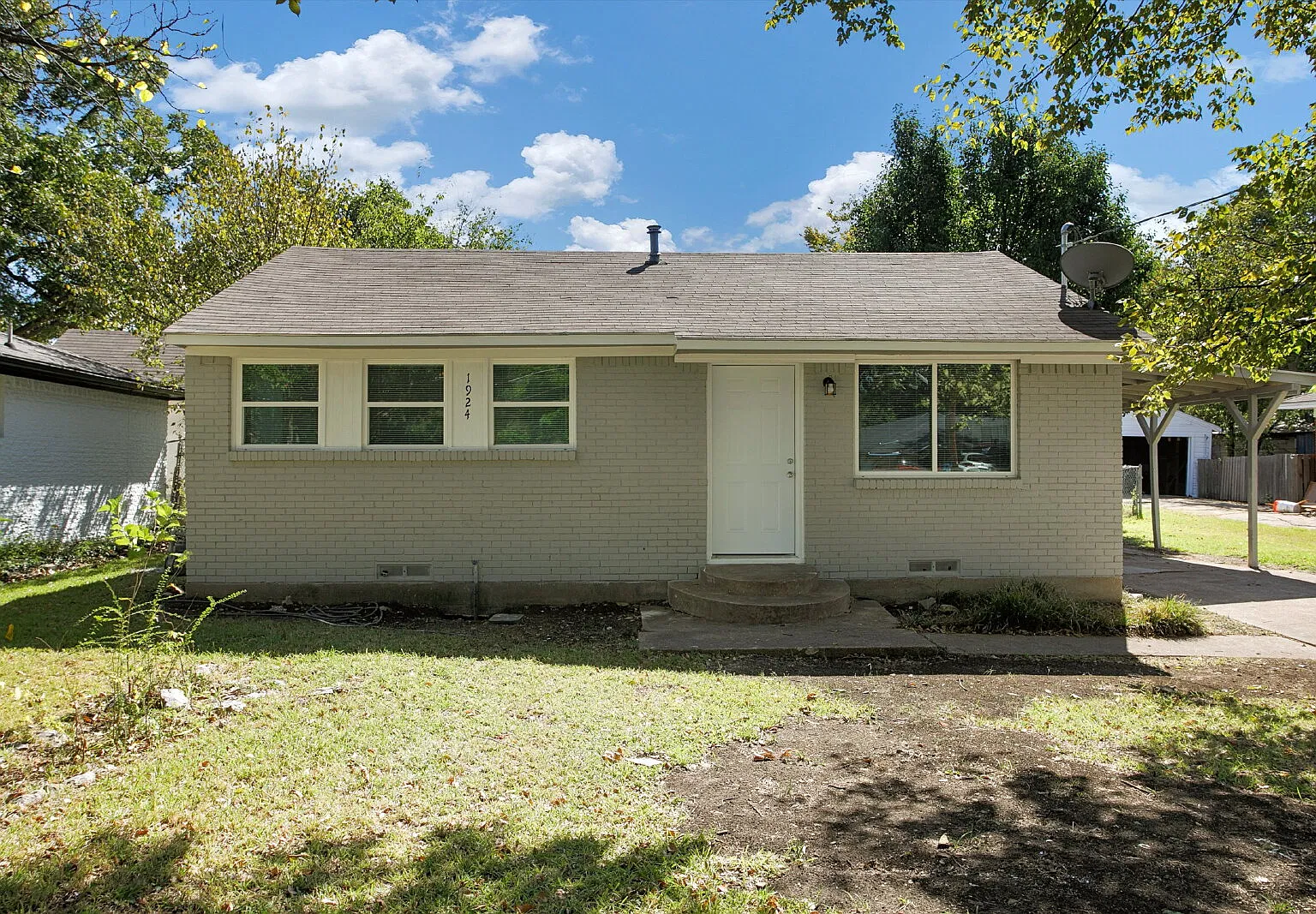 4 bed, 2.0 bath, 1280 sqft, $1,800 — Photo 1