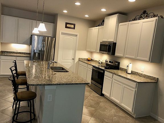 Ample cabinets and counters