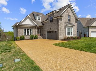 813 Ridgestone Pl, Lebanon, TN 37087