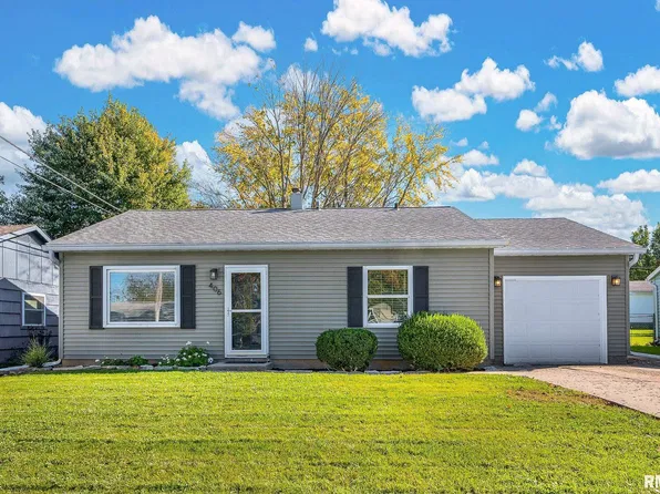 406 Lotus Ln, Washington, IL 61571