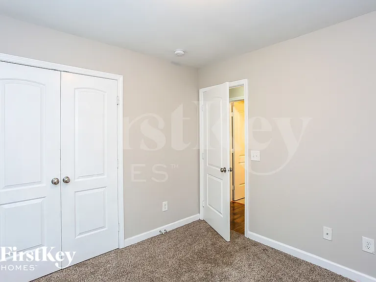 100 Ash Ave NW — Photo 16