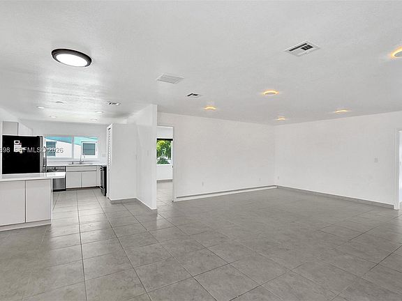 5th image of 12701 SW 80th St