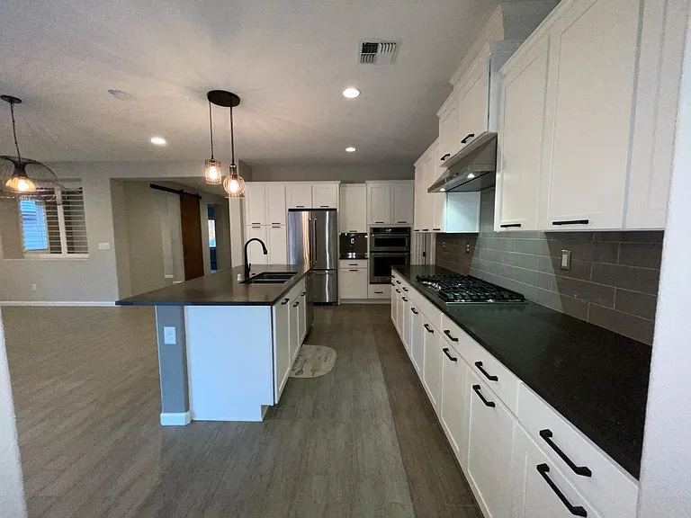 2190 Arpagos Ln — Photo 11