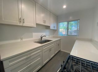 3222 Hollydale Dr APT 2, Los Angeles, CA 90039