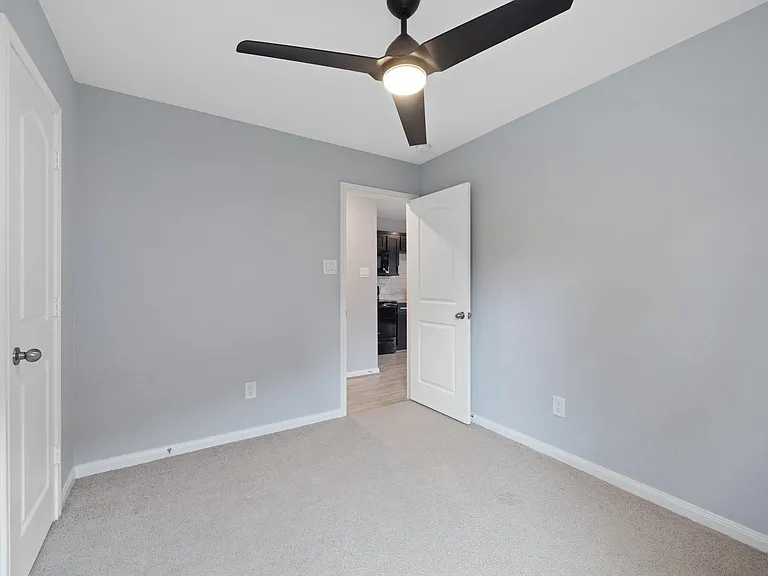 17038 Marie Village Dr — Photo 26