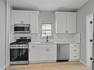 1541 Carroll Ave #1, Saint Paul, MN 55104