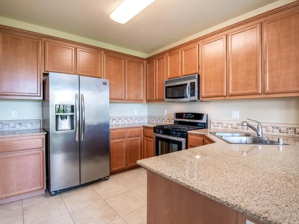 50 Regency Park Cir Unit 17103, Sacramento, CA 95835