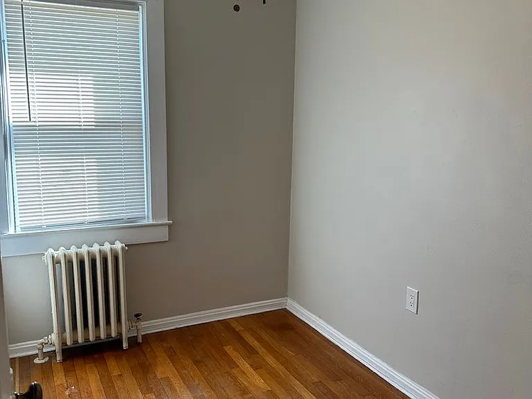 19-49 W Bond St — Photo 7