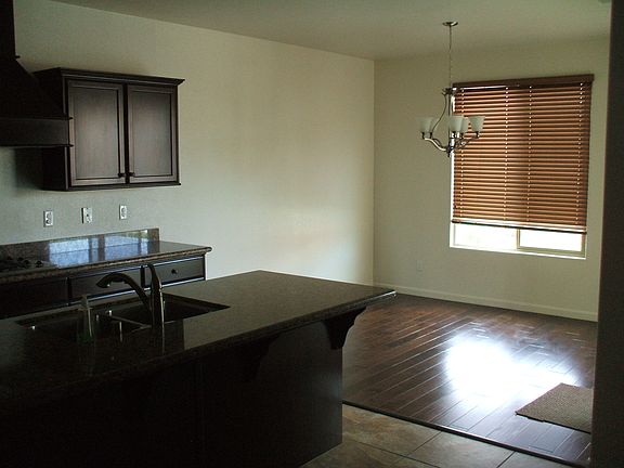 2nd image of 2855 N Arroyo Ave