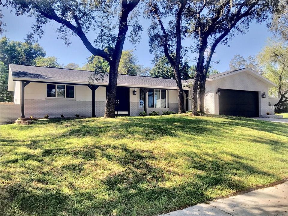 1st image of 13 Harbor Woods Cir