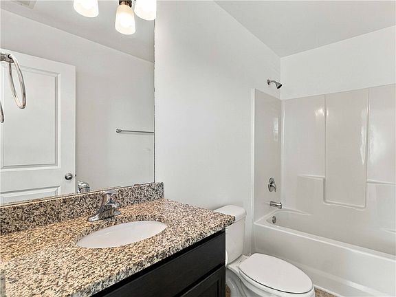 5th image of 153 Valley Creek Dr