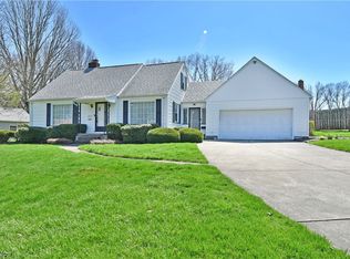 2253 Oran Dr, Youngstown, OH