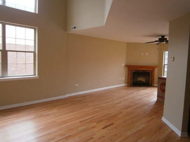 15400 Greenwood Rd — Photo 3