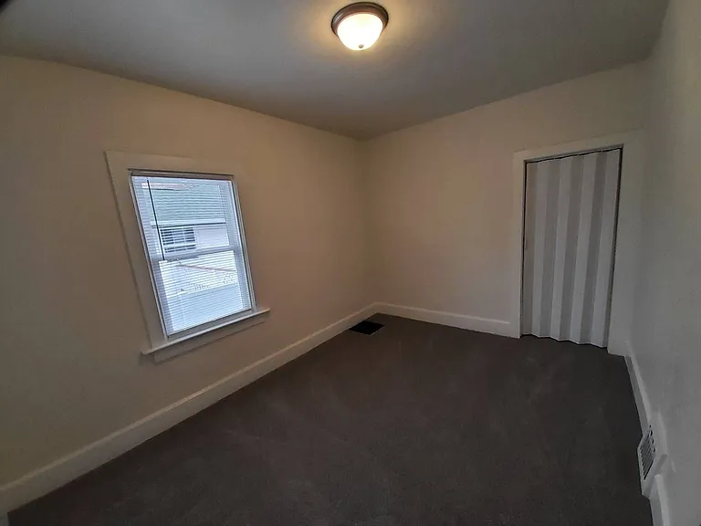 1368 Cherry St — Photo 12
