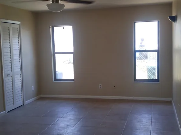 735 SW 6th St, Cape Coral, FL 33991