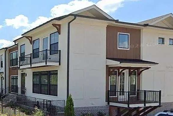 2nd image of 112 Downing Dr