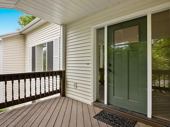 5th image of 965 Shamrock Ln