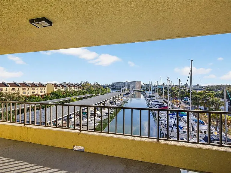 1750 Harbor Pl S #303 — Photo 15