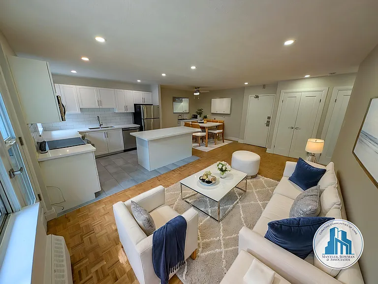 216 Essex Ave — Photo 14
