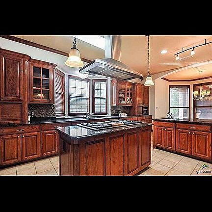 4th image of 5601 Pine Bend Cir