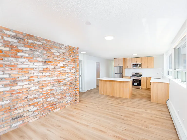 815 50th Ave SW — Photo 75