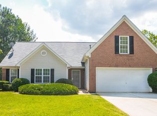 2557 Rainmaker Dr, Decatur, GA 30034