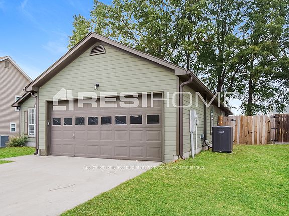4th image of 2544 Bonnie Oaks Dr SW