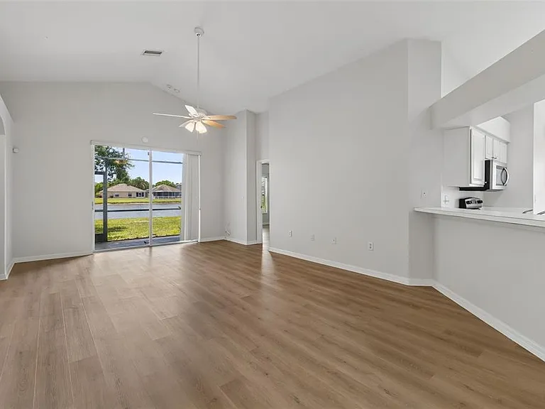 2222 Roanoke Springs Dr — Photo 30