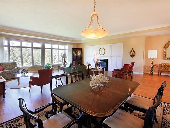 4th image of 6009 Bay Hill Cir
