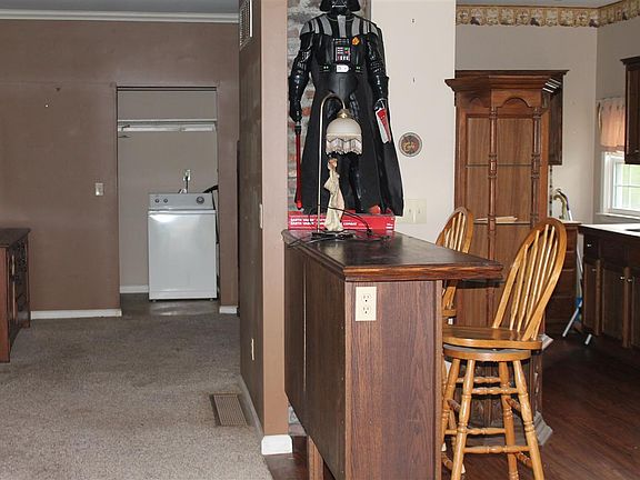 2nd image of 6121 Clubhouse Dr