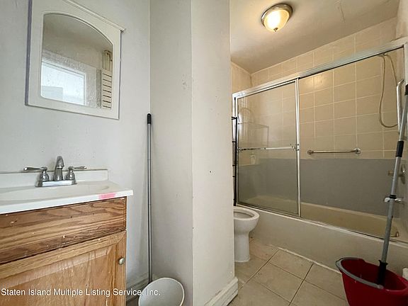 5th image of 56 Cleveland St