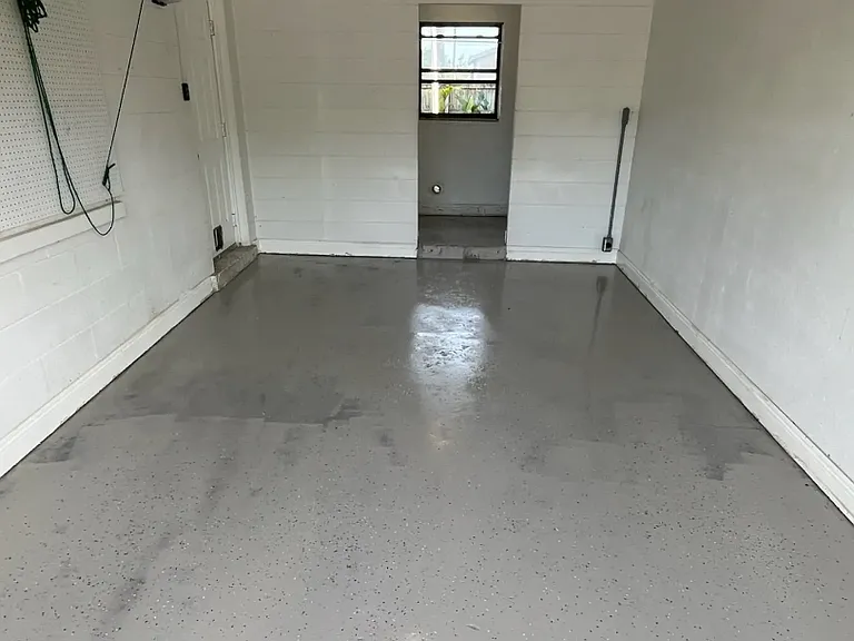 One car garage