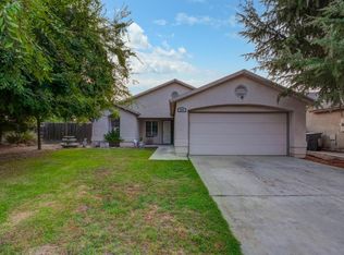 560 Tucker Ave, Sanger, CA