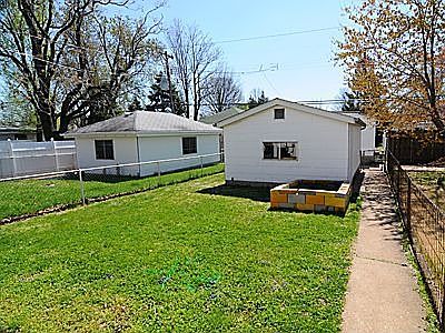 4th image of 6434 Hancock Ave