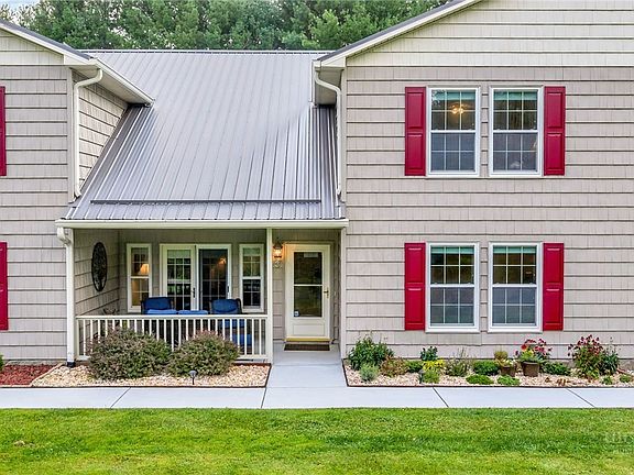 3rd image of 1063 Golf Course Road #3