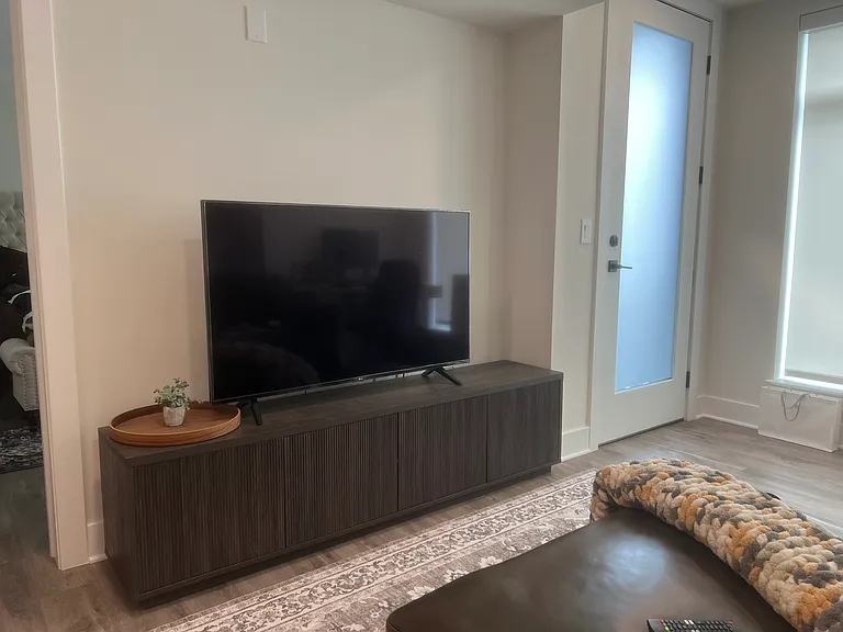 701 N Henry St #218 — Photo 5