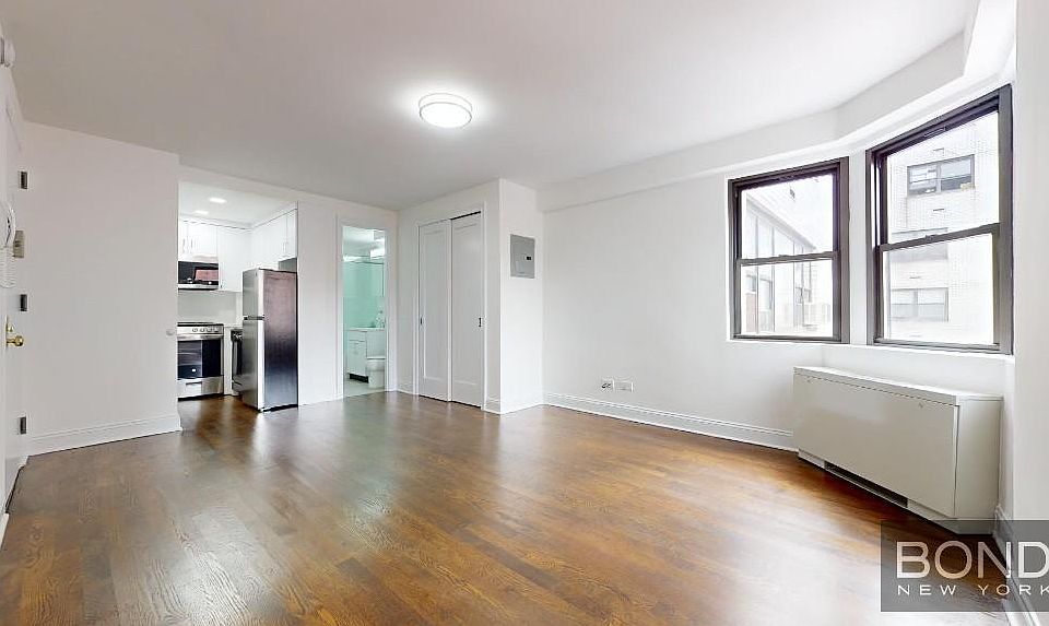1st image of 303 W 21st St #5C