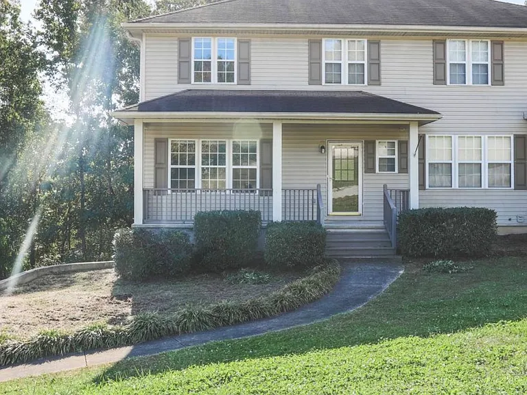 5460 Blue Oak Dr — Photo 3