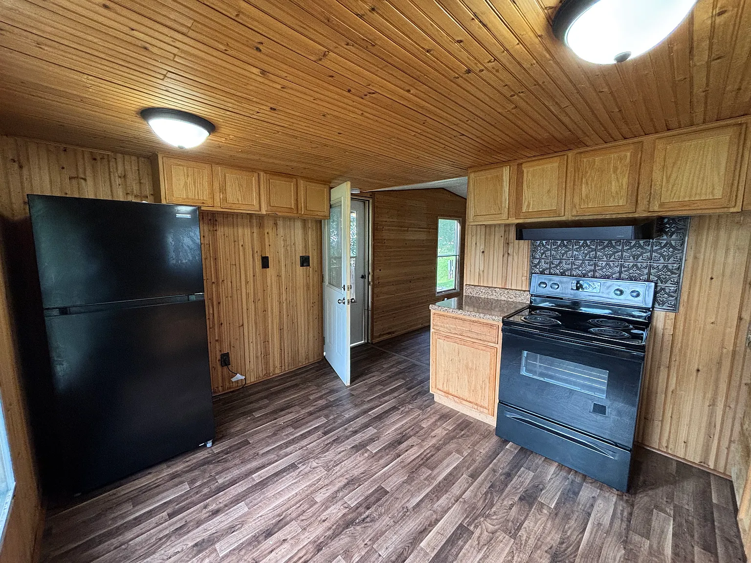 2 bed, $850 — Photo 3