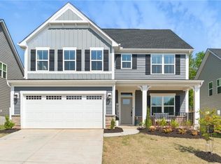 229 Hollythorpe Ln, Fountain Inn, SC 29644