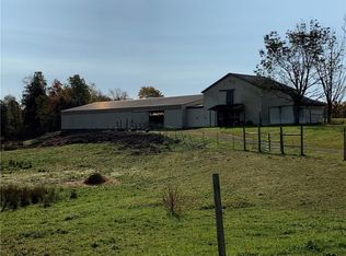 11781 West Rd, Albion, PA 16401