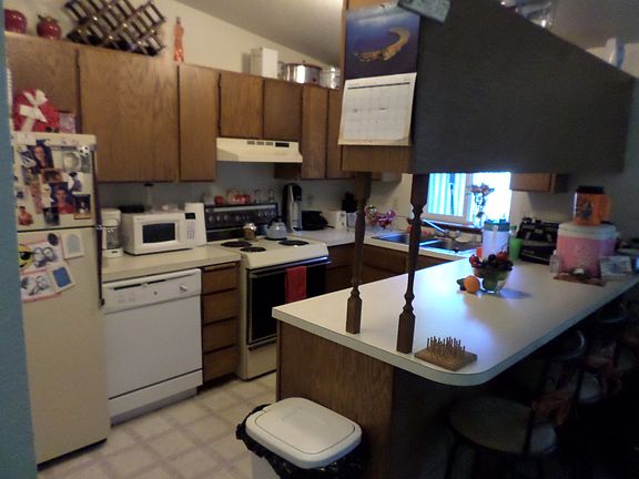 5th image of 3190 Mayfair Dr SW #B